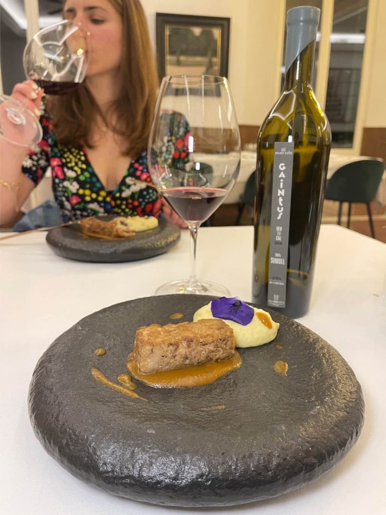Menú degustación restaurante bodega MontRubí